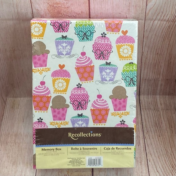Memory Box Recollections Cupcake Design - Picture 1 of 8